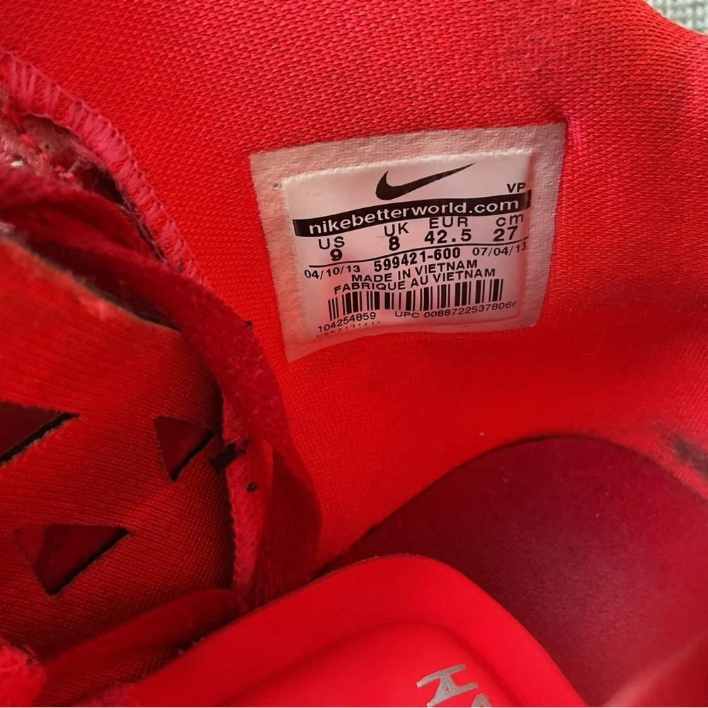 Nike Hyperquiknees Men Size 9 Red